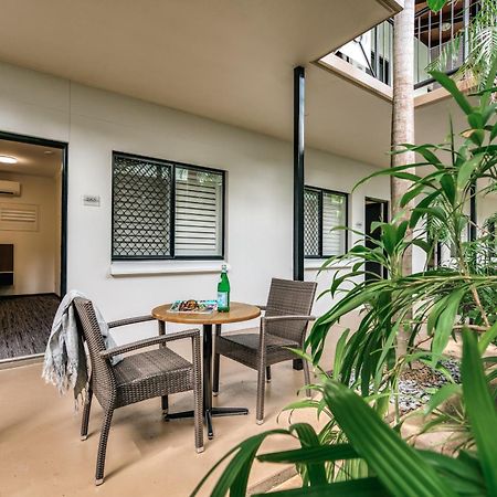 Palms City Resort Darwin Exteriör bild
