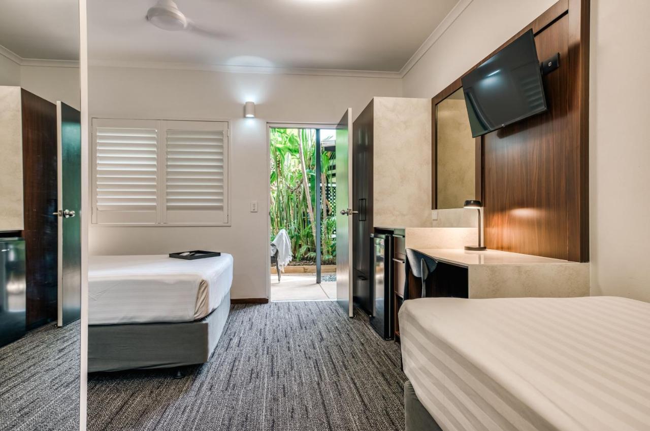 Palms City Resort Darwin Exteriör bild